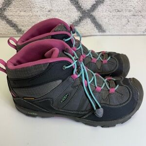 Keen Youth 6 Hiking Boots Pink Black With Adjustable Cinch Lock Laces Durable